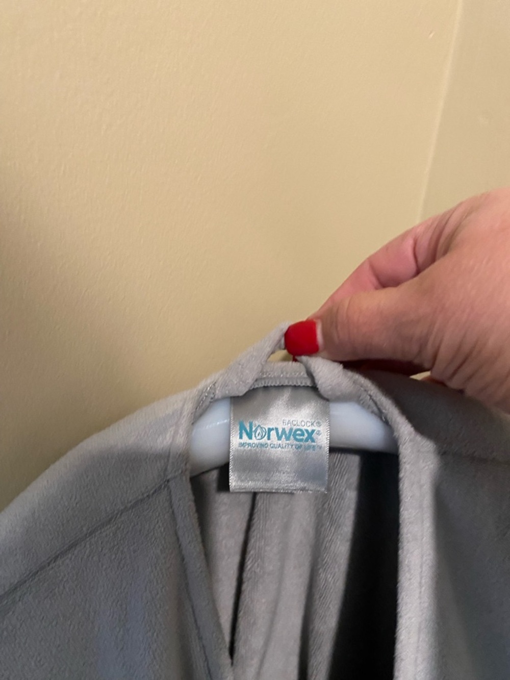 Norwex Graphite Robe with Turquoise Trim - Picture 3 of 4